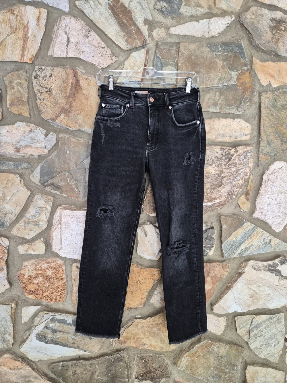 Pilcro Vintage Straight Black Distressed Women’s Jeans 27P